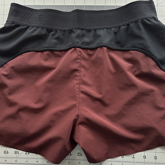 On Running Women's Black and Burgundy Athletic Shorts - Picture 8 of 9